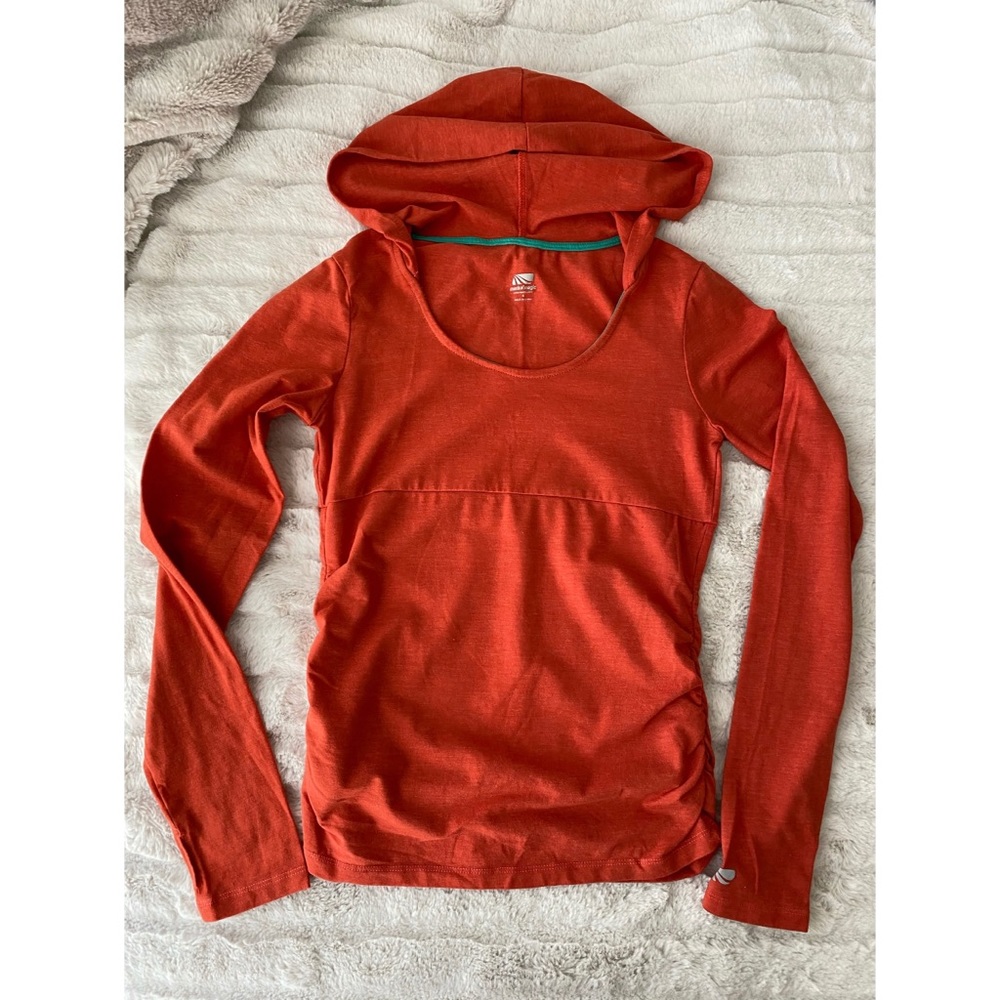 Orange maternity workout top. Size Small